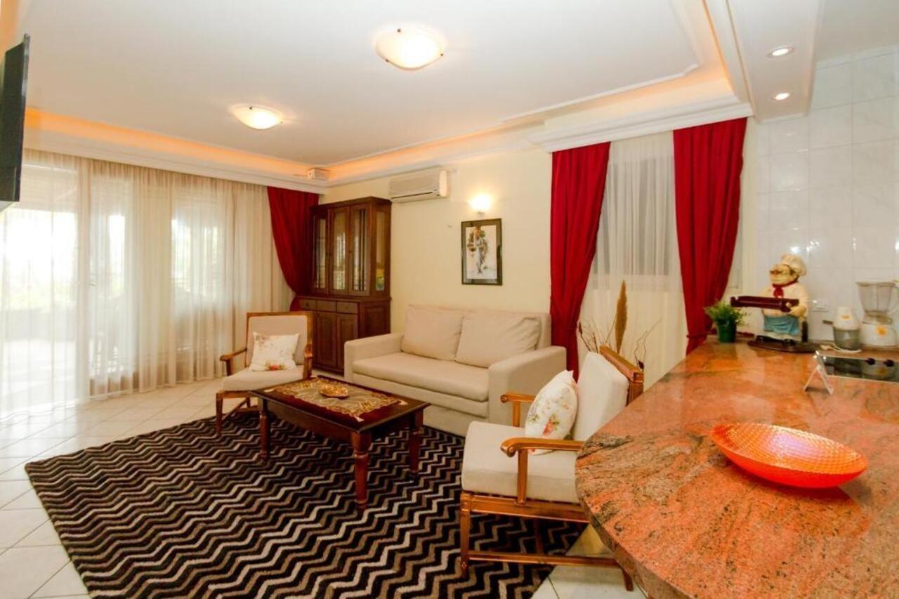 Milan'S Apartments Sveti Stefan Exterior foto