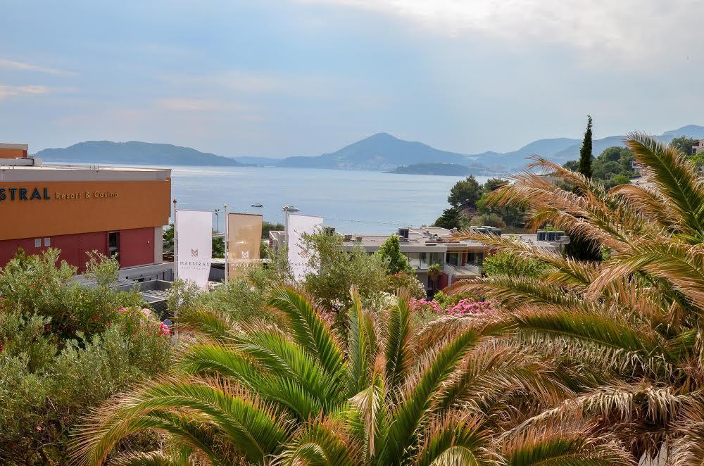 Milan'S Apartments Sveti Stefan Exterior foto